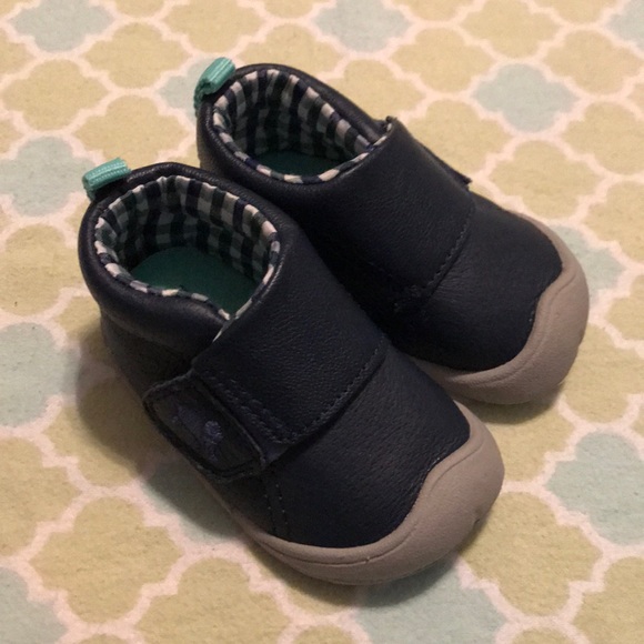 carters crawling shoes